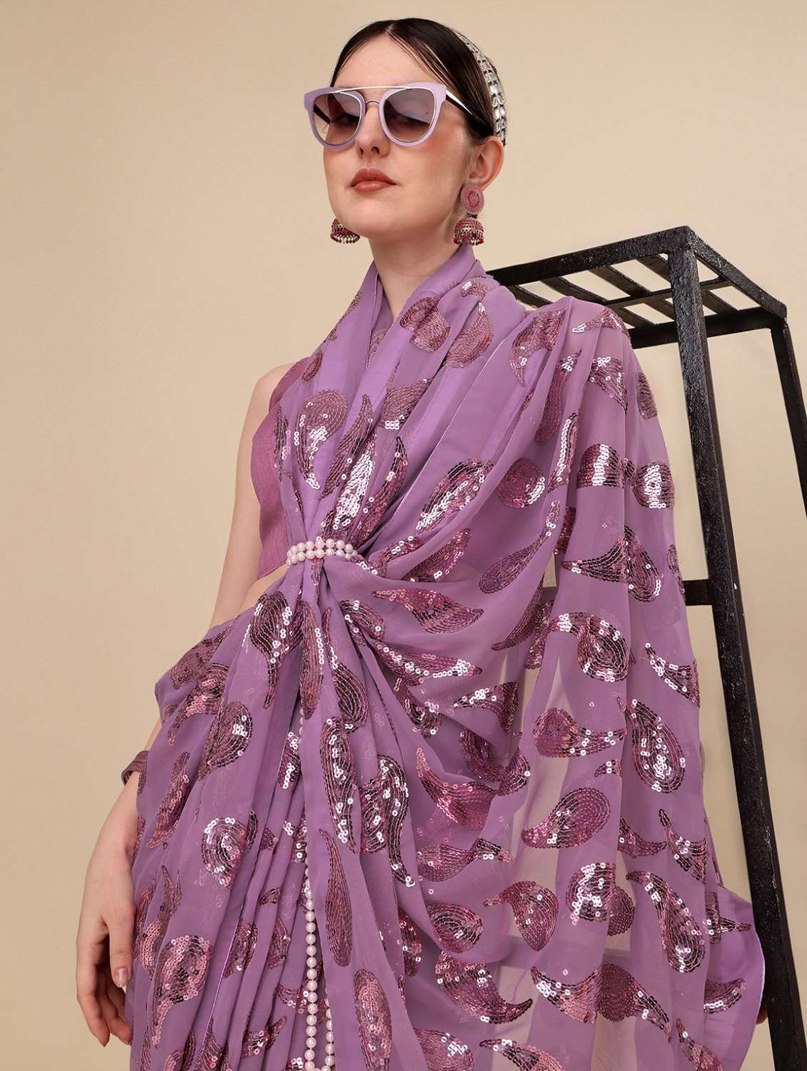 purple embroidered saree - 19968016 - Standard Image - 2