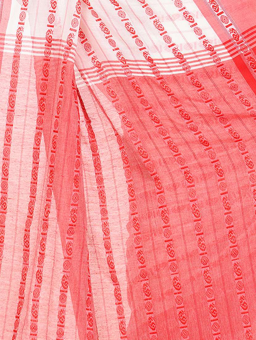 white cotton handloom saree with blouse - 19994367 -  Standard Image - 2