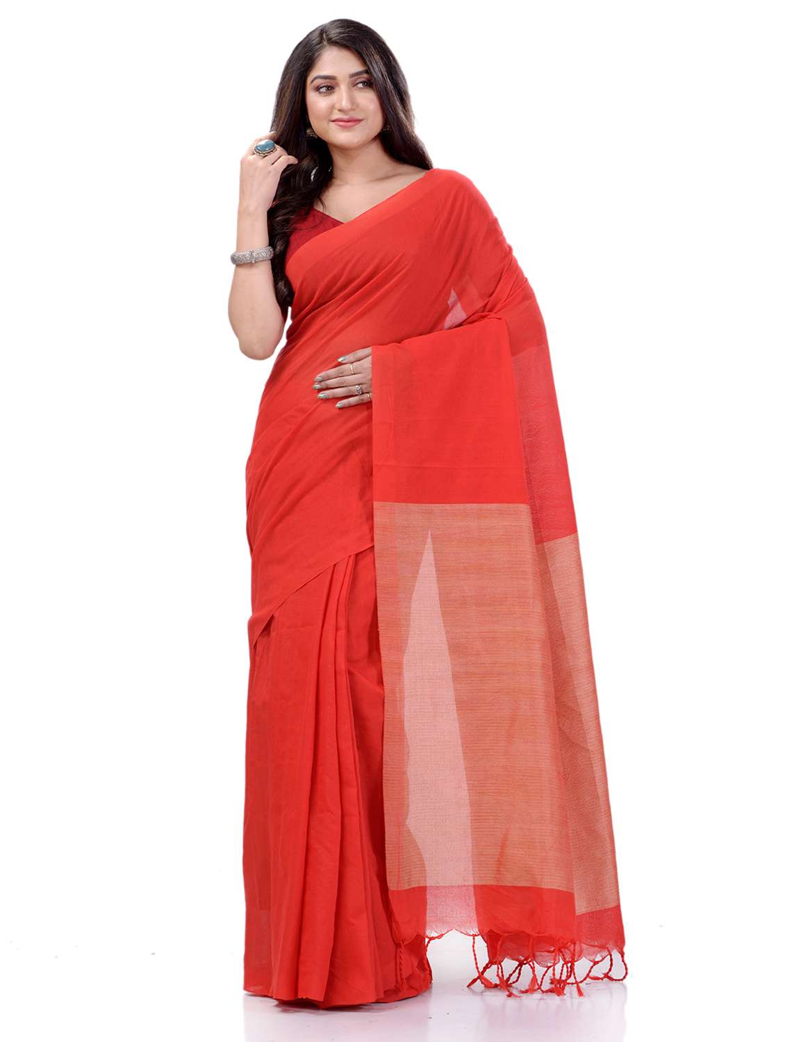 women solid handloom saree