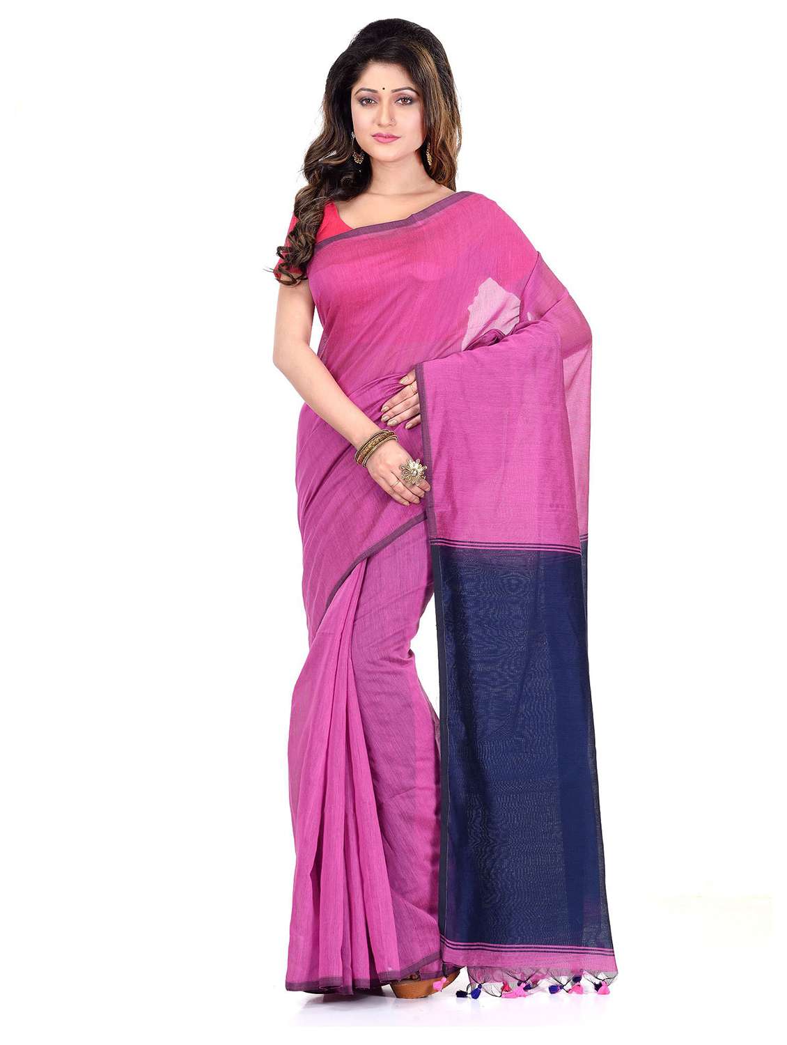 women solid handloom saree with blouse - 19994937 - Zoom Image - 0