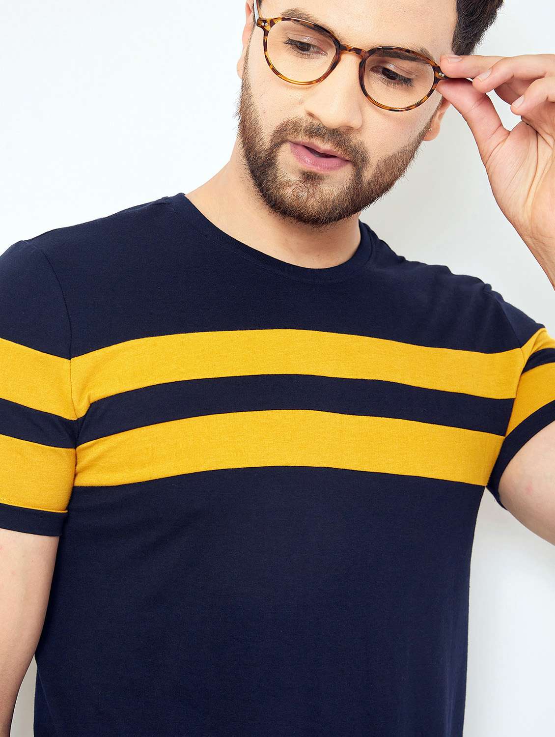 round neck taped t-shirt - 19996180 -  Standard Image - 2