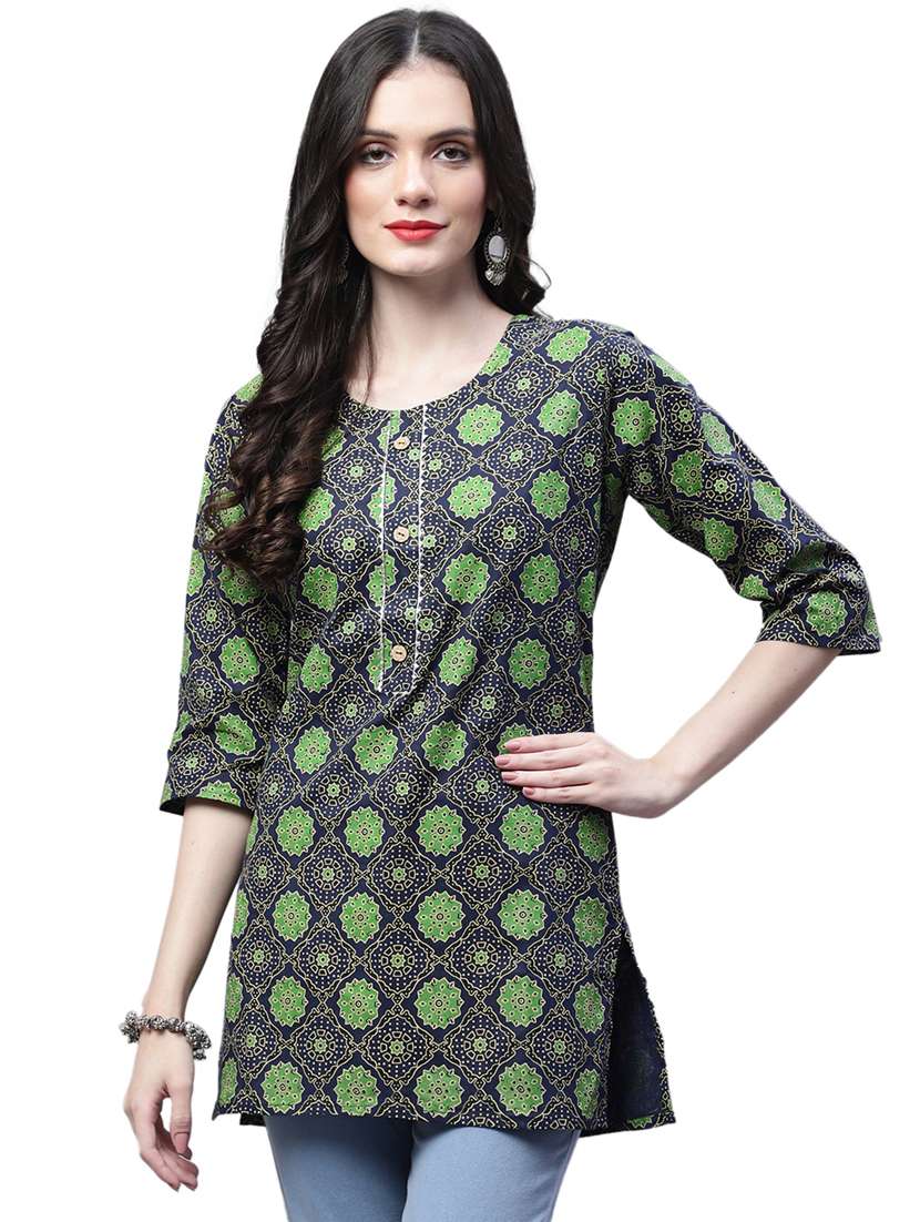 women three quarter sleeves straight kurti