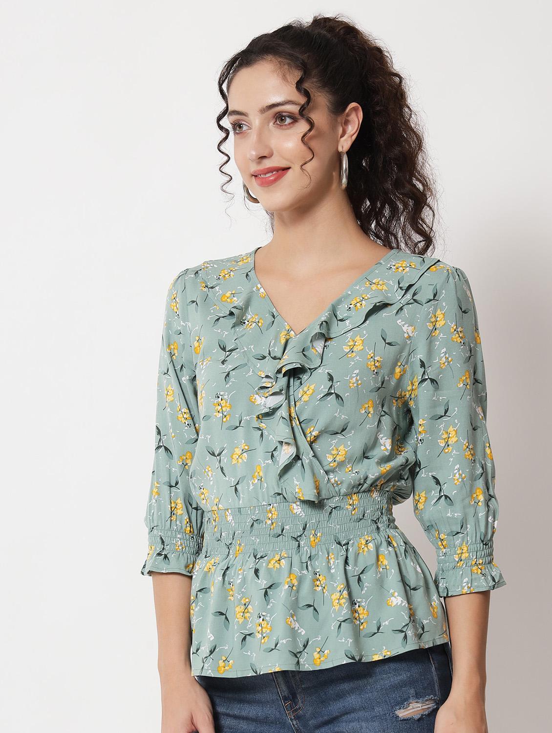 v-neck printed regular top - 20017801 - Standard Image - 2