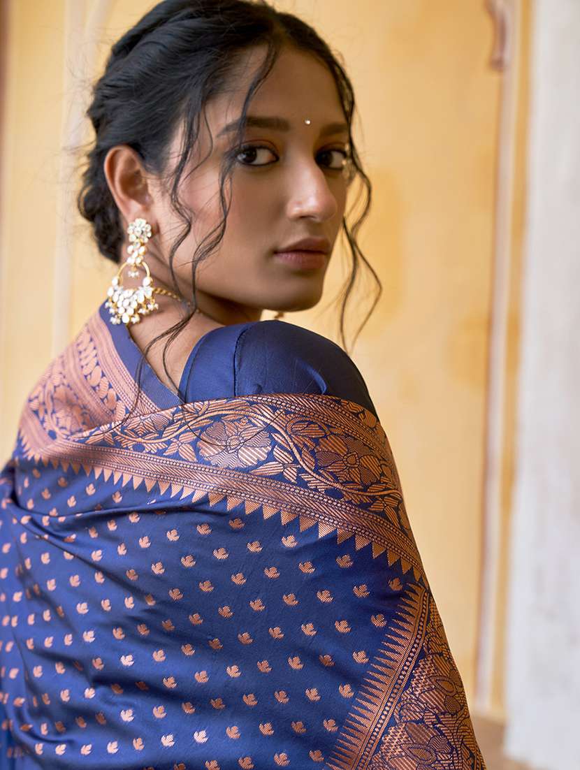 blue silk blend saree with blouse - 20018633 -  Standard Image - 2