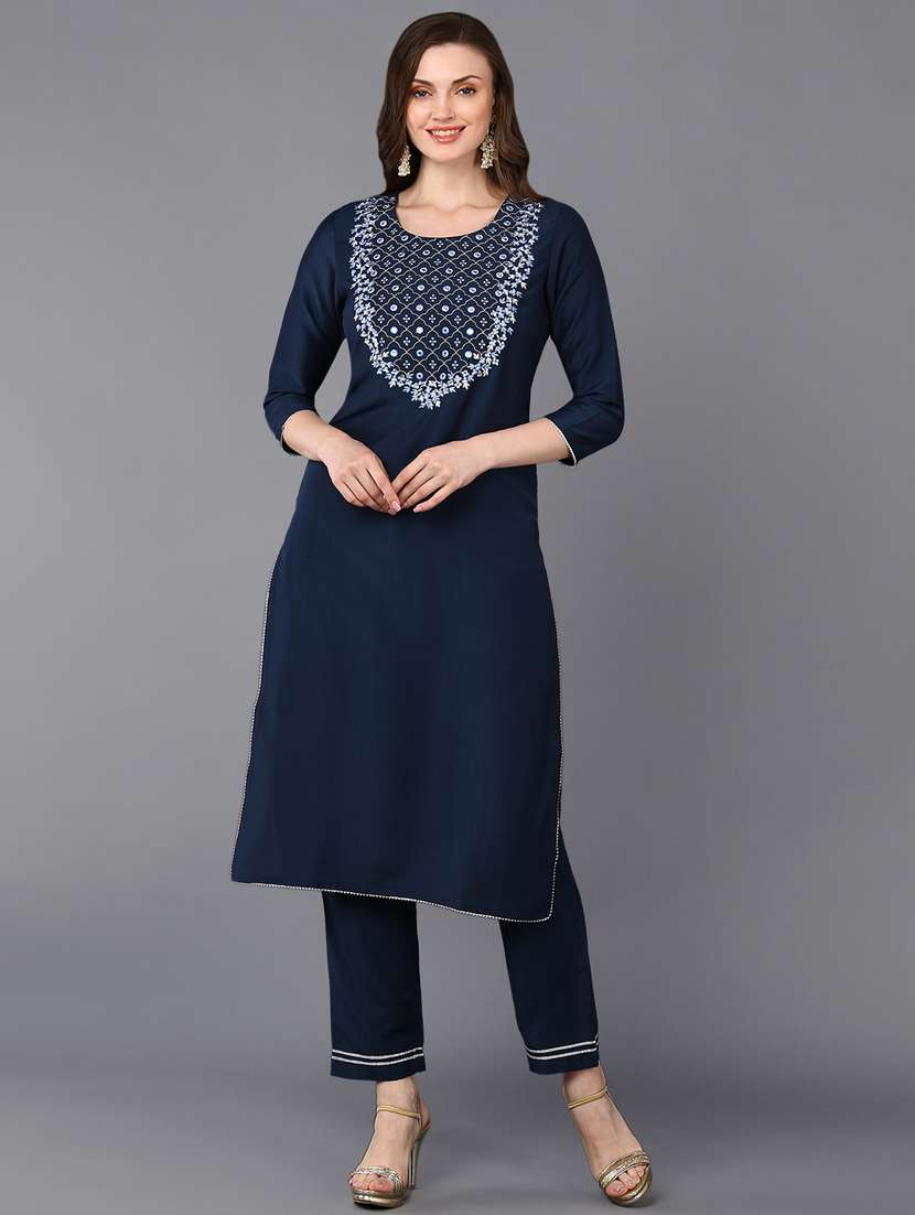 yoke embroidered straight kurta