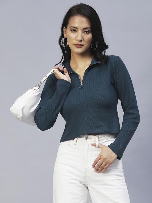 women's crop collared top - 20022903 -  Standard Image - 0