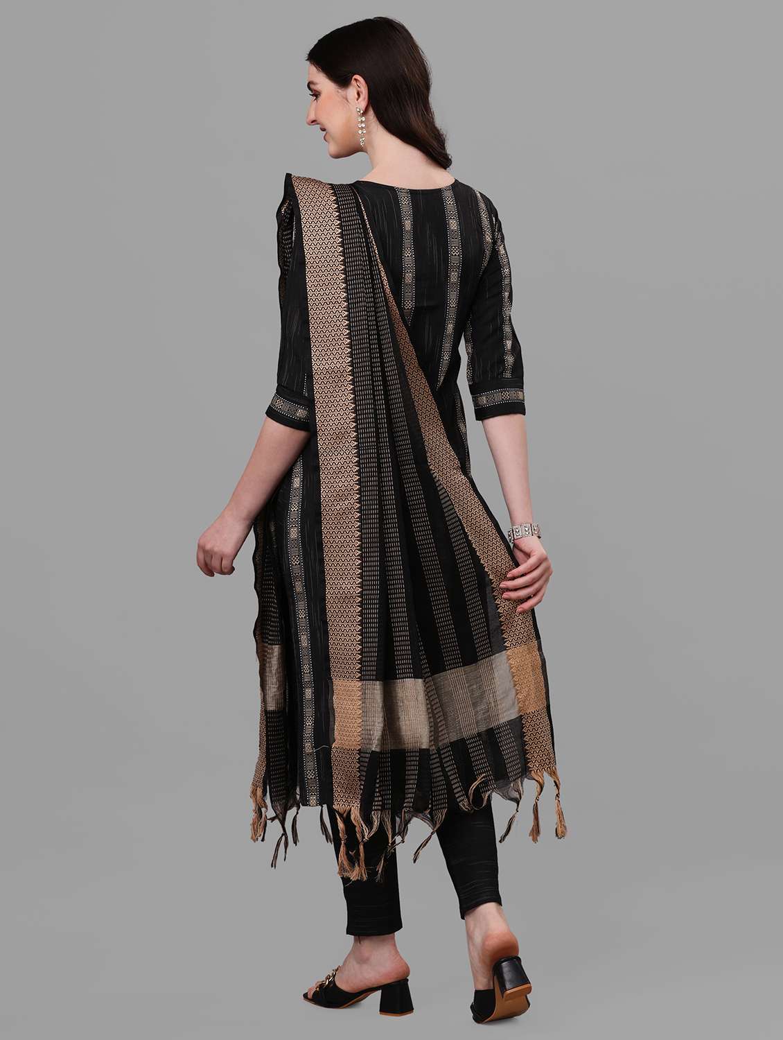 women cotton kurta pant with dupatta set - 20023638 -  Standard Image - 2