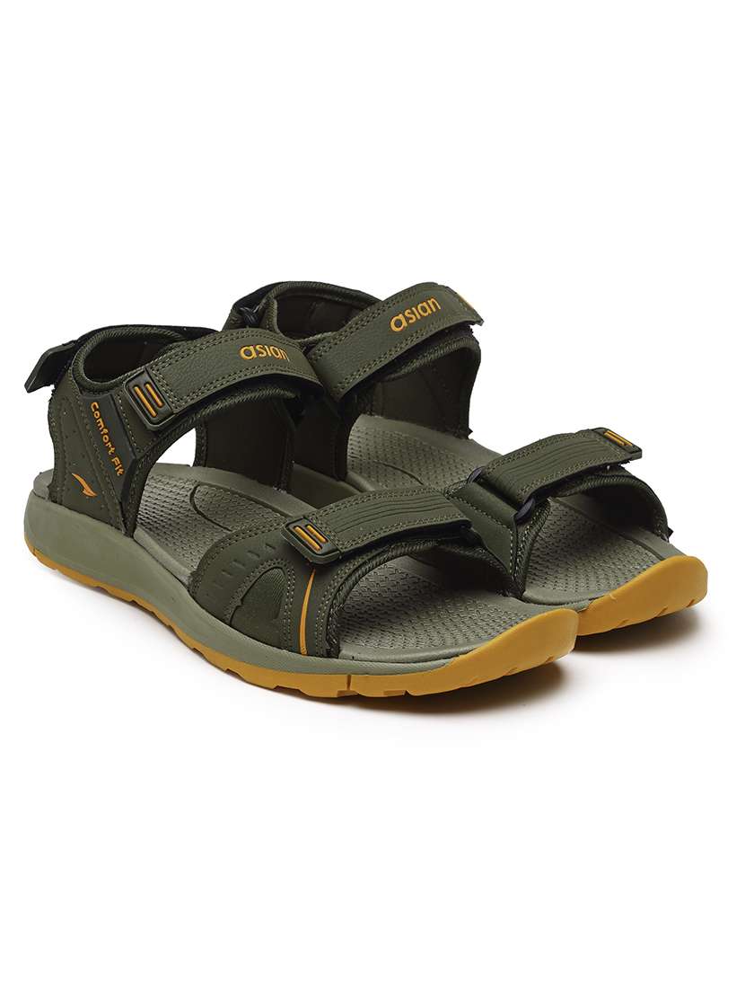 men green slip on floater