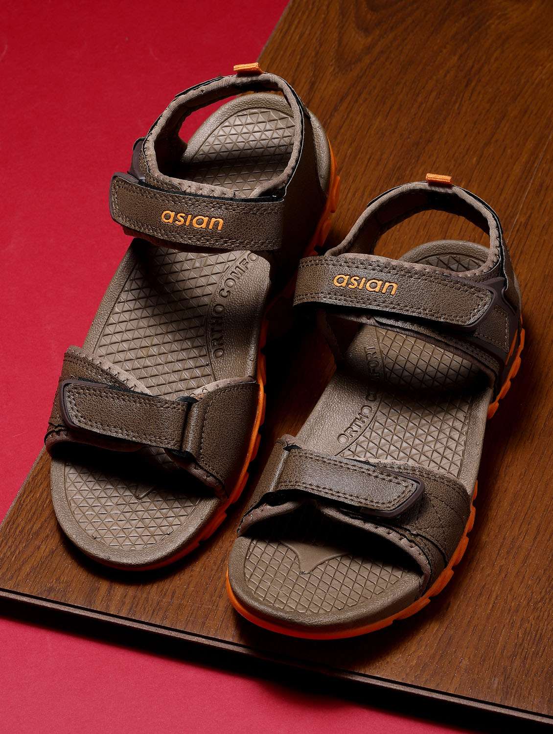 men brown slip on floater