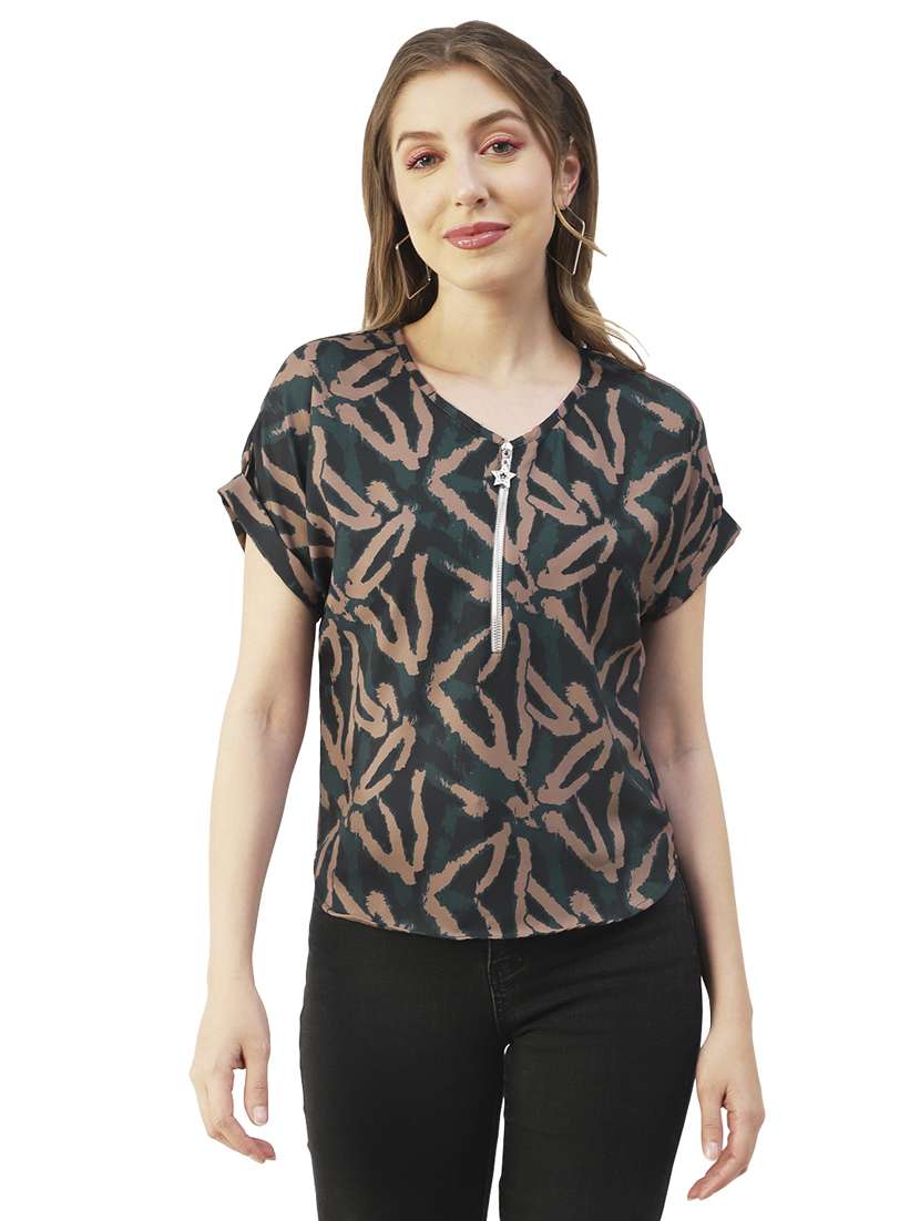 women's straight v neck top