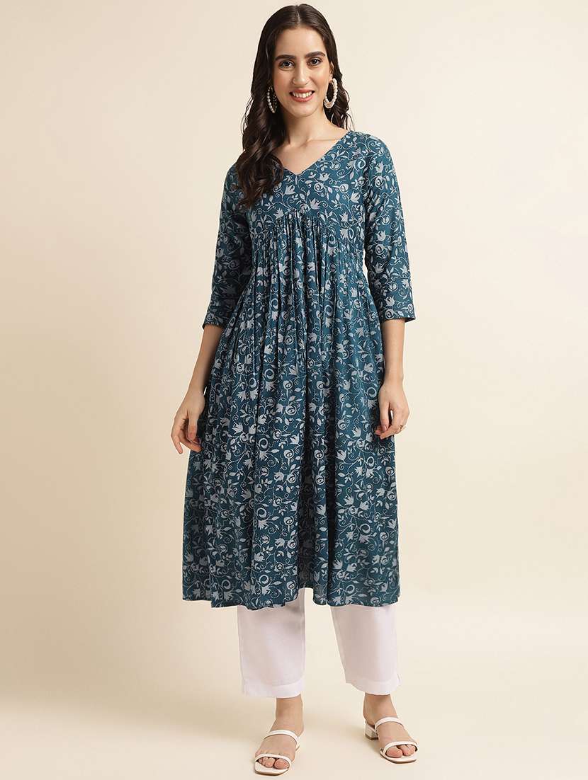 women's flared kurta