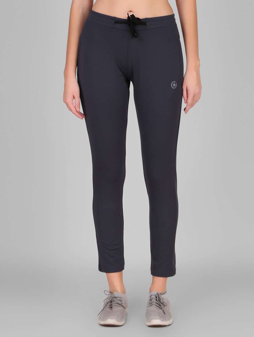 grey solid mid rise track pant