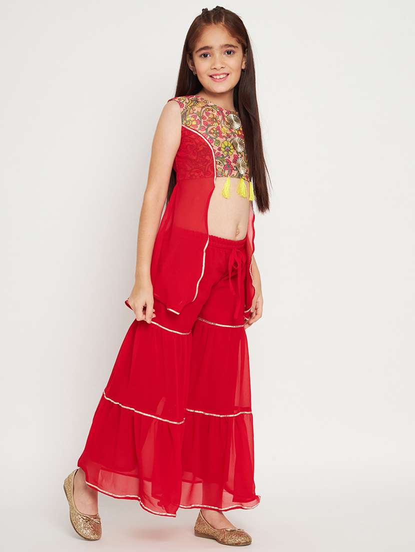 red sleeveless kurta sharara set - 20117182 -  Standard Image - 2