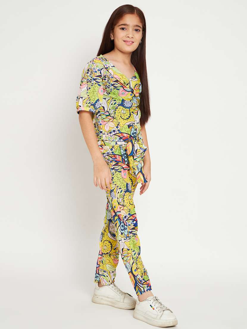 multi colored printed top pants set - 20117340 - Standard Image - 2