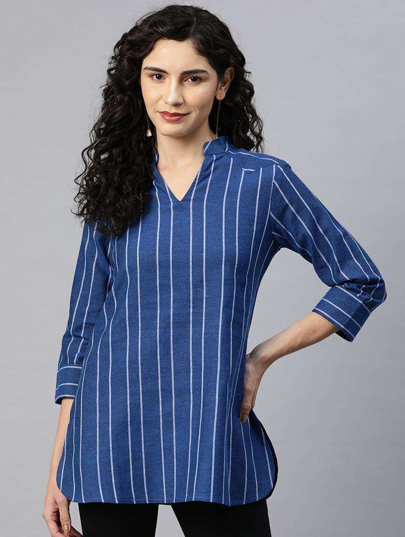 women blue striped straight kurti