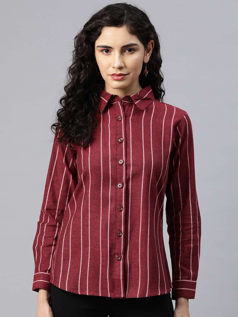 women's straight collared top
