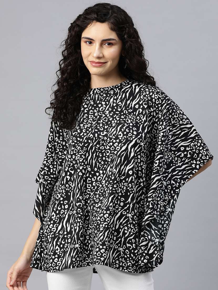 women's straight round neck top - 20135581 -  Zoom Image - 0