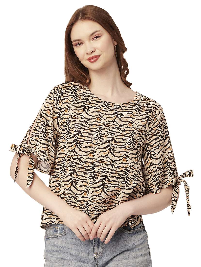 women's straight round neck top