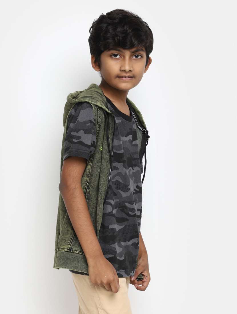 green round neck camouflage t-shirt with jacket - 20153361 -  Standard Image - 2