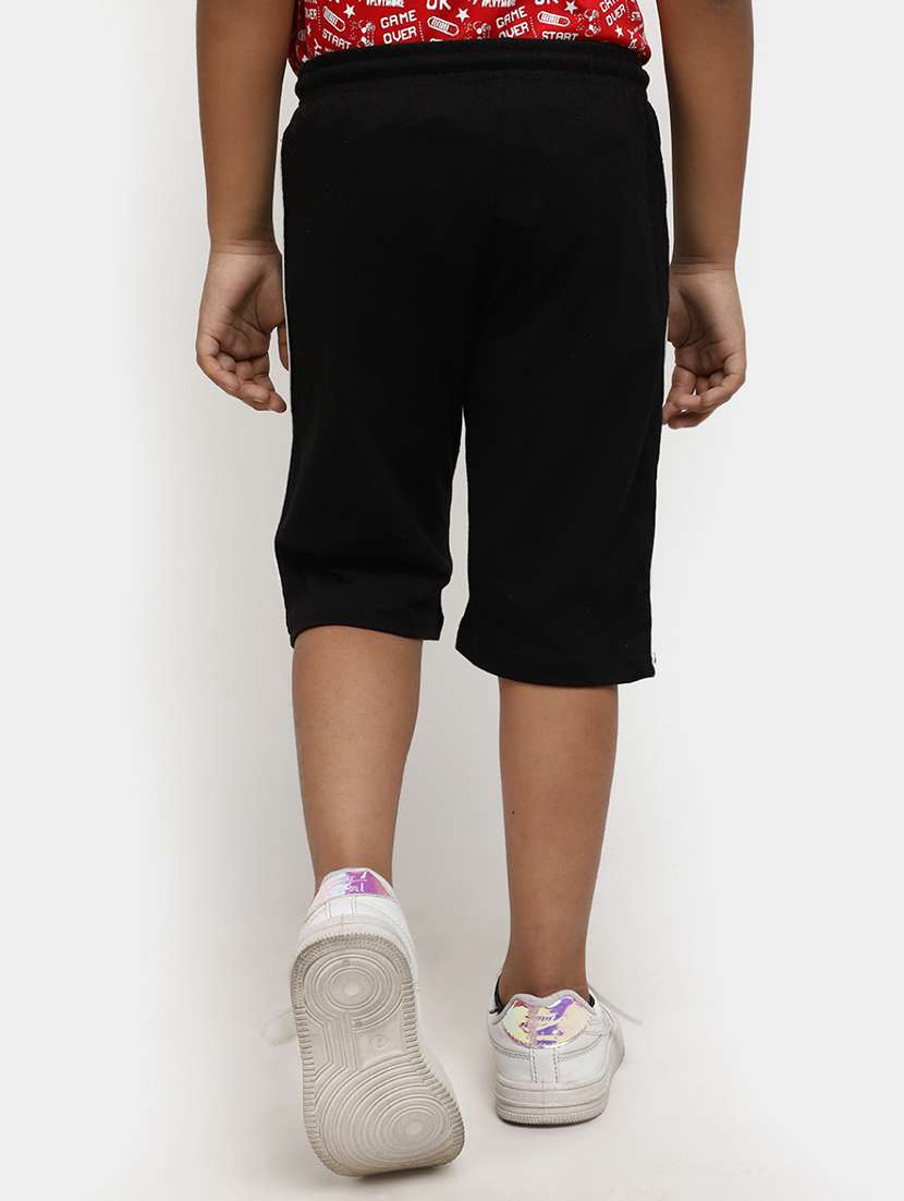 black solid three fourth shorts - 20153593 -  Standard Image - 2