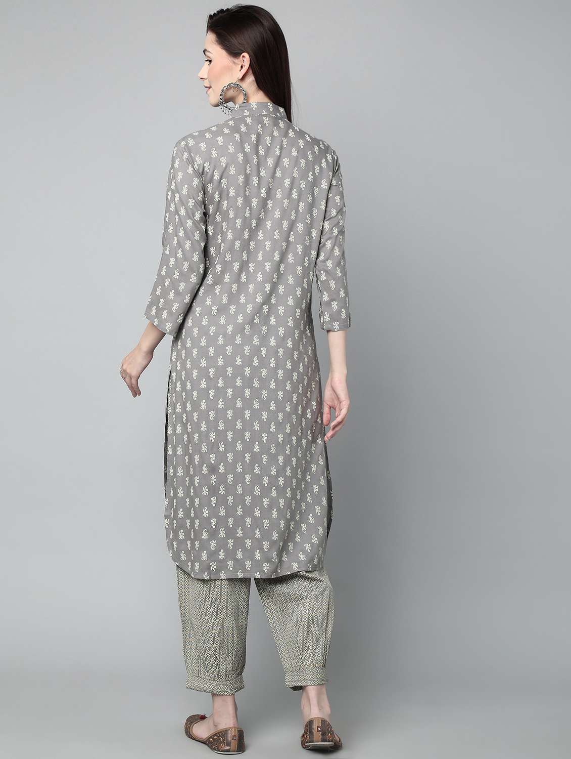 women floral mandarin neck kurta salwar set - 20158068 - Standard Image - 2