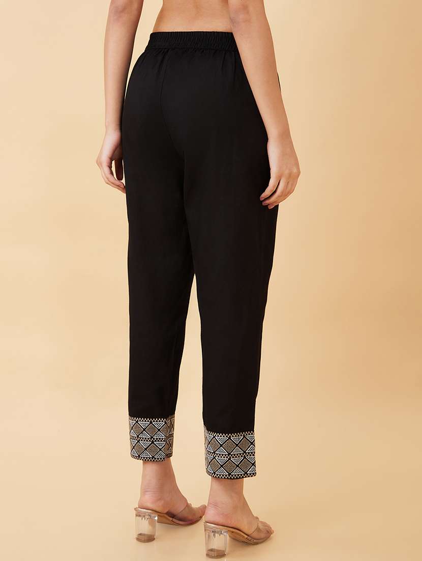 women black cotton cigarette pants  - 20158100 -  Standard Image - 2
