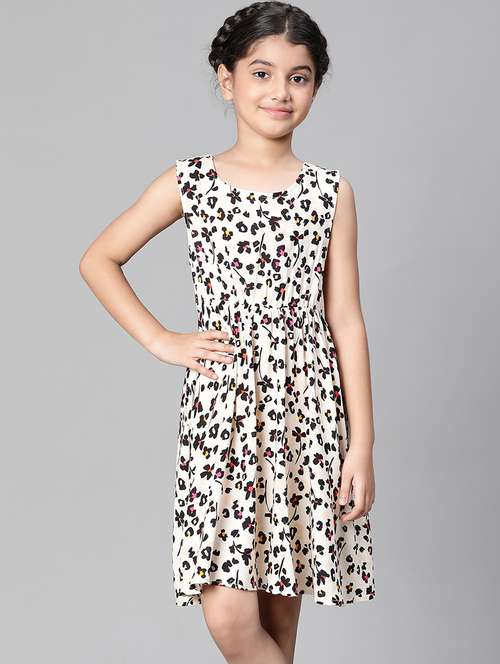 girls round neck sleeveless frock