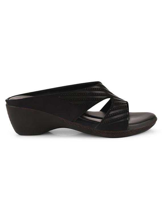 black slip on sandal - 20165233 - Standard Image - 2