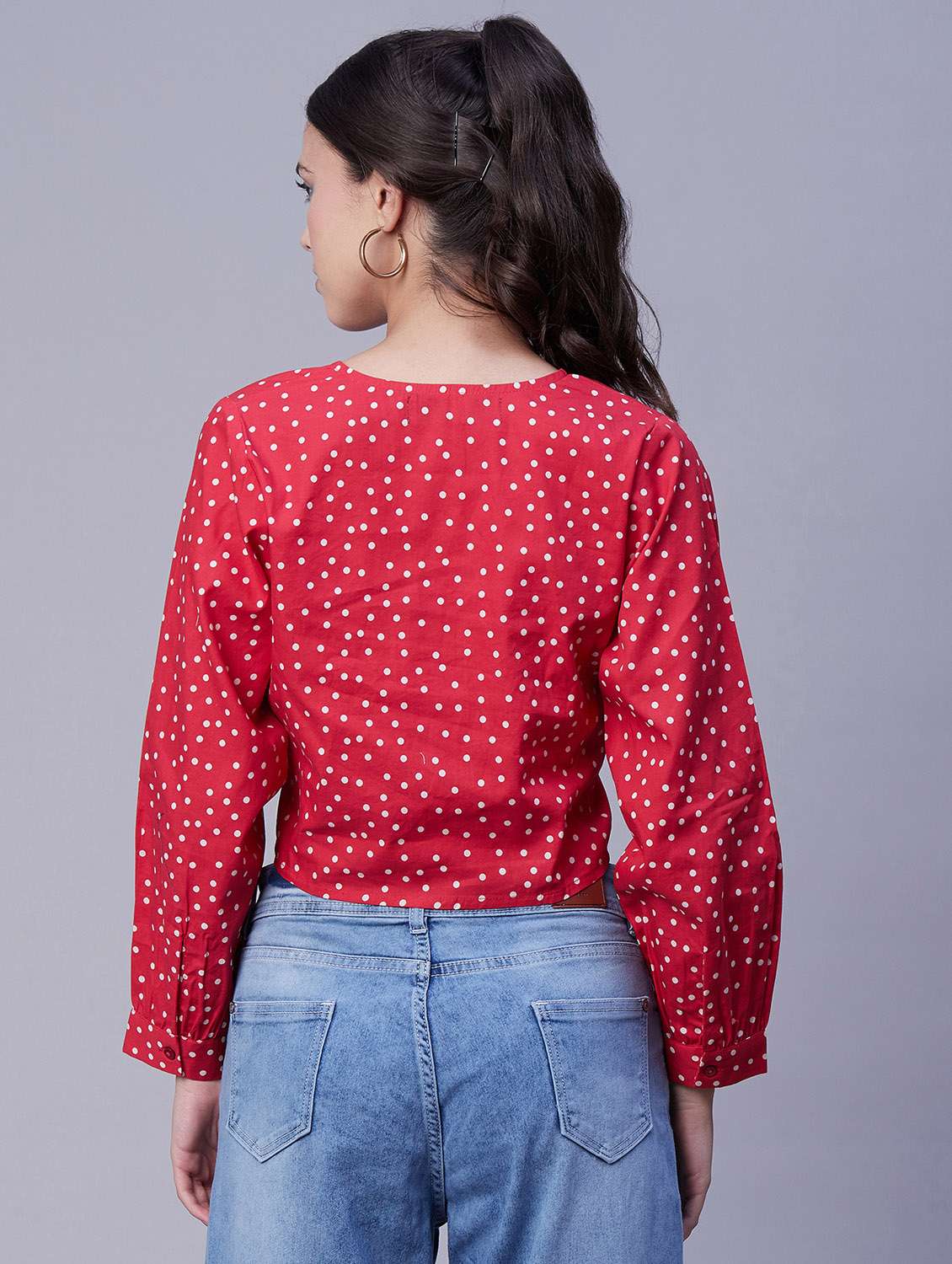 women's crop v neck top - 20171139 -  Standard Image - 2