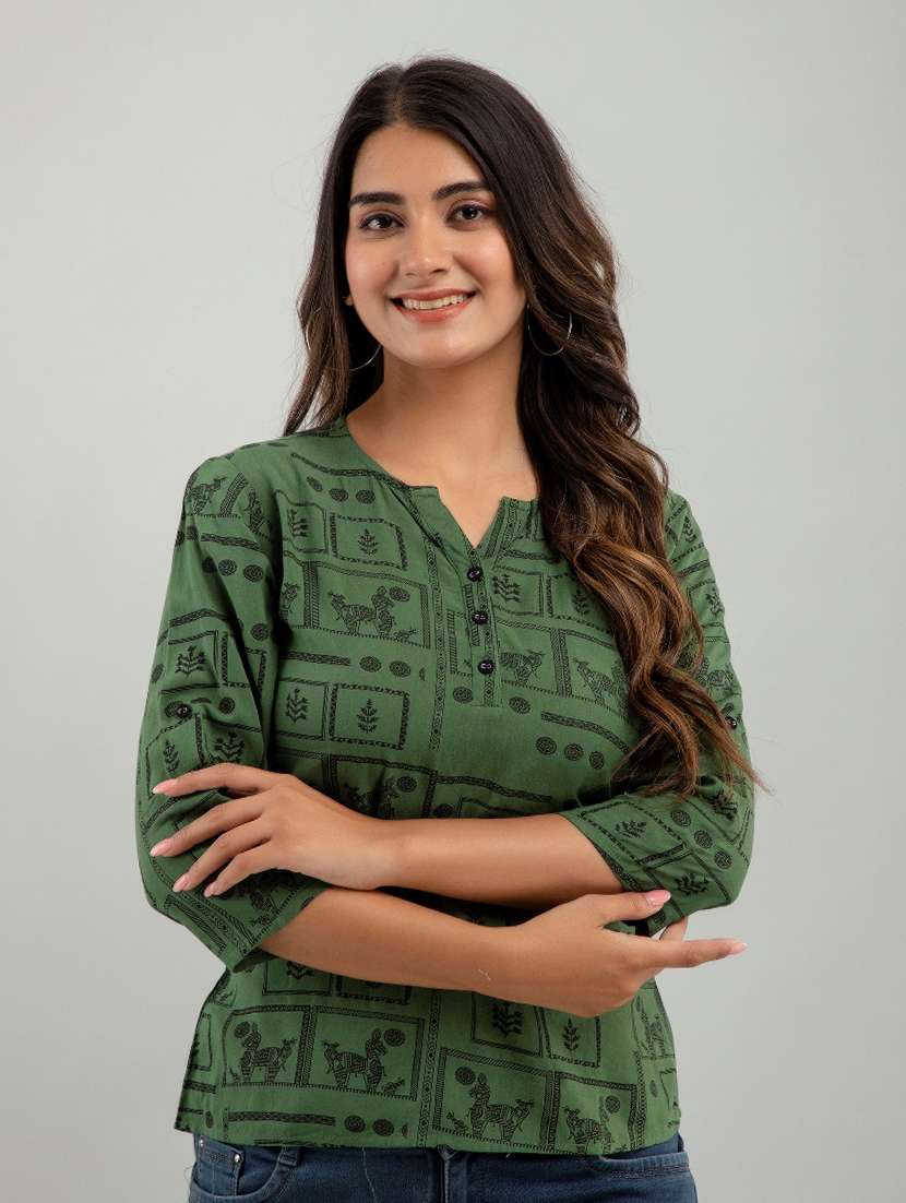 women green round neck printed regular top