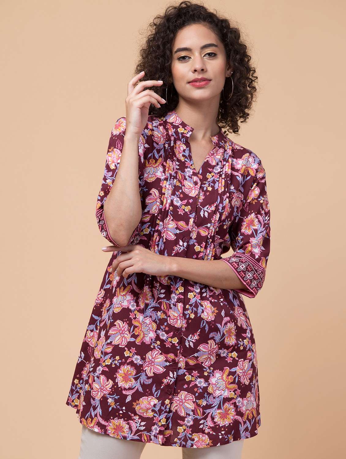 maroon floral print mandarin neck regular tunic - 20184721 -  Zoom Image - 0