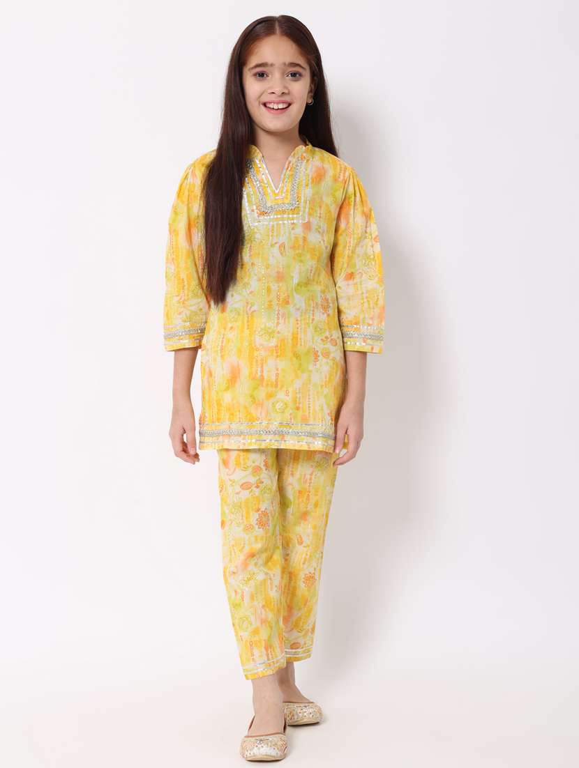 girls yellow printed kurta pant set