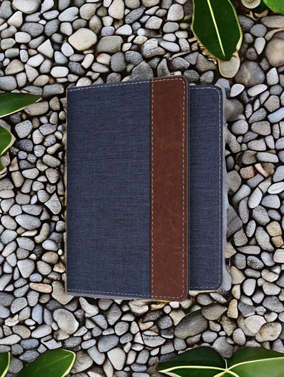 blue leatherette card holder - 20192859 - Zoom Image - 0