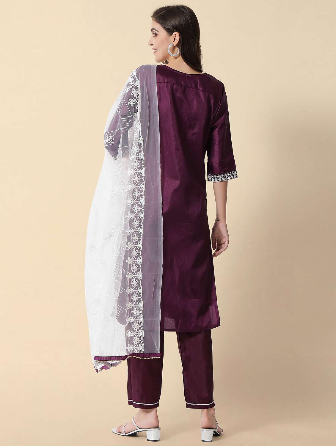 women purple embroidered kurta pant set with dupatta set - 20194519 -  Standard Image - 2