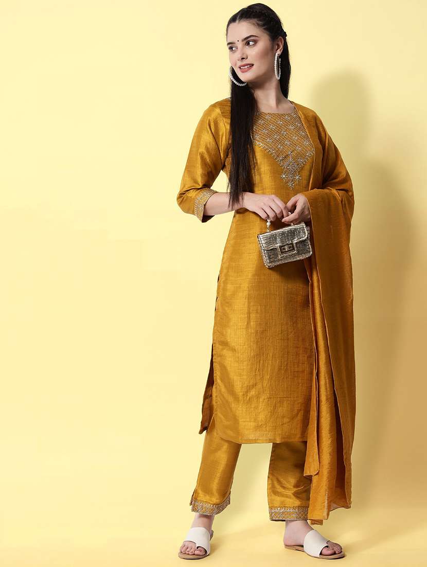 women three quarter sleeve kurta pant with dupatta set
