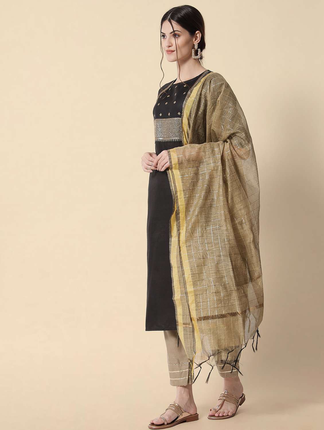 women three quarter sleeve kurta pant with dupatta set - 20195291 - Standard Image - 2