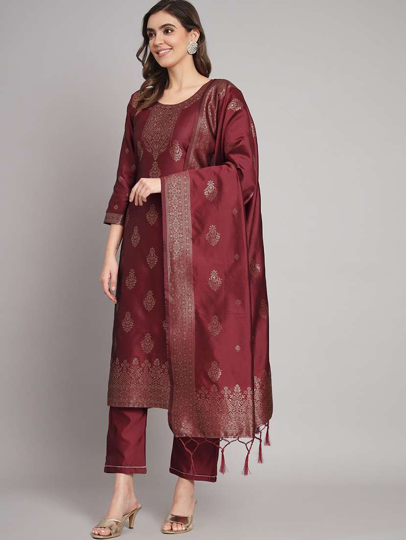 maroon round neck kurta pant set with dupatta