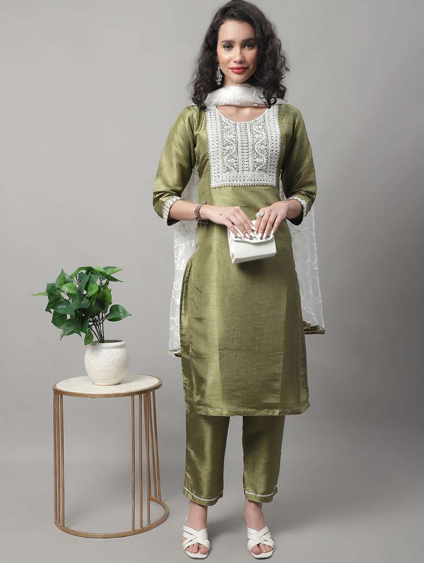 green round neck kurta pant set with dupatta