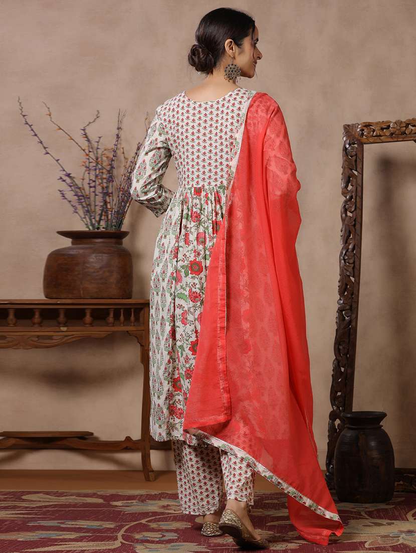 floral printed kurta pant set with dupatta - 20223753 -  Standard Image - 2