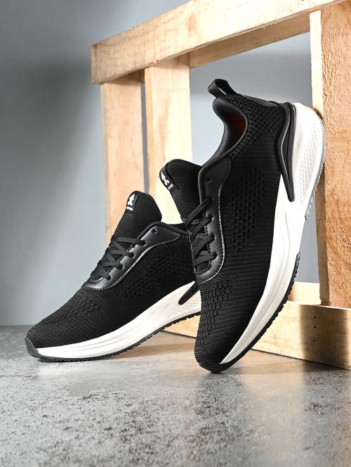 men black lace-up running sports shoe - 20230220 -  Standard Image - 0