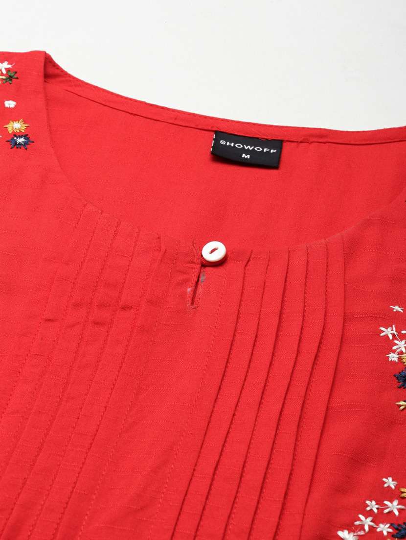 women's red round neck straight kurta - 20252265 -  Standard Image - 7