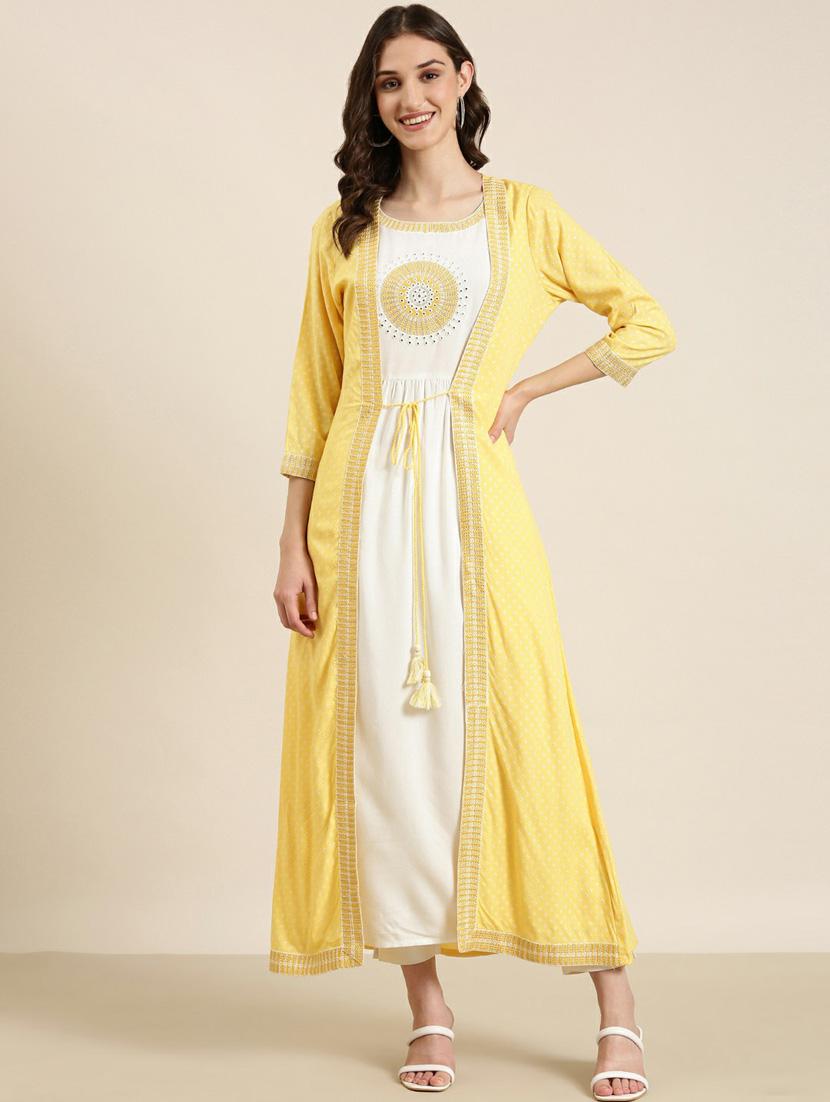women embroidered kurta with jacket
