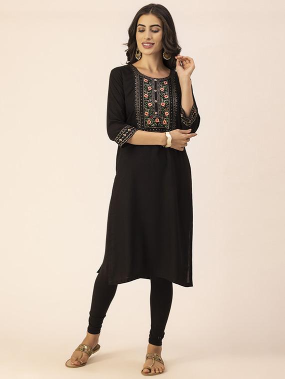 women yoke embroidered straight kurta - 20254845 -  Zoom Image - 0