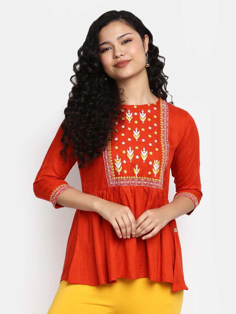 women orange boat neck a-line kurti - 20256454 - Zoom Image - 0