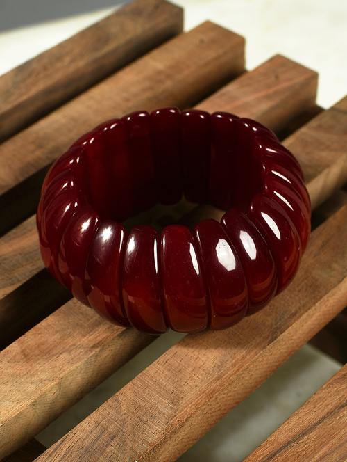 red plastic bangle bracelets - 20262122 -  Standard Image - 0