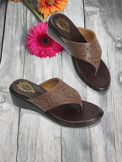 women toe separator wedge - 20267593 - Standard Image - 0