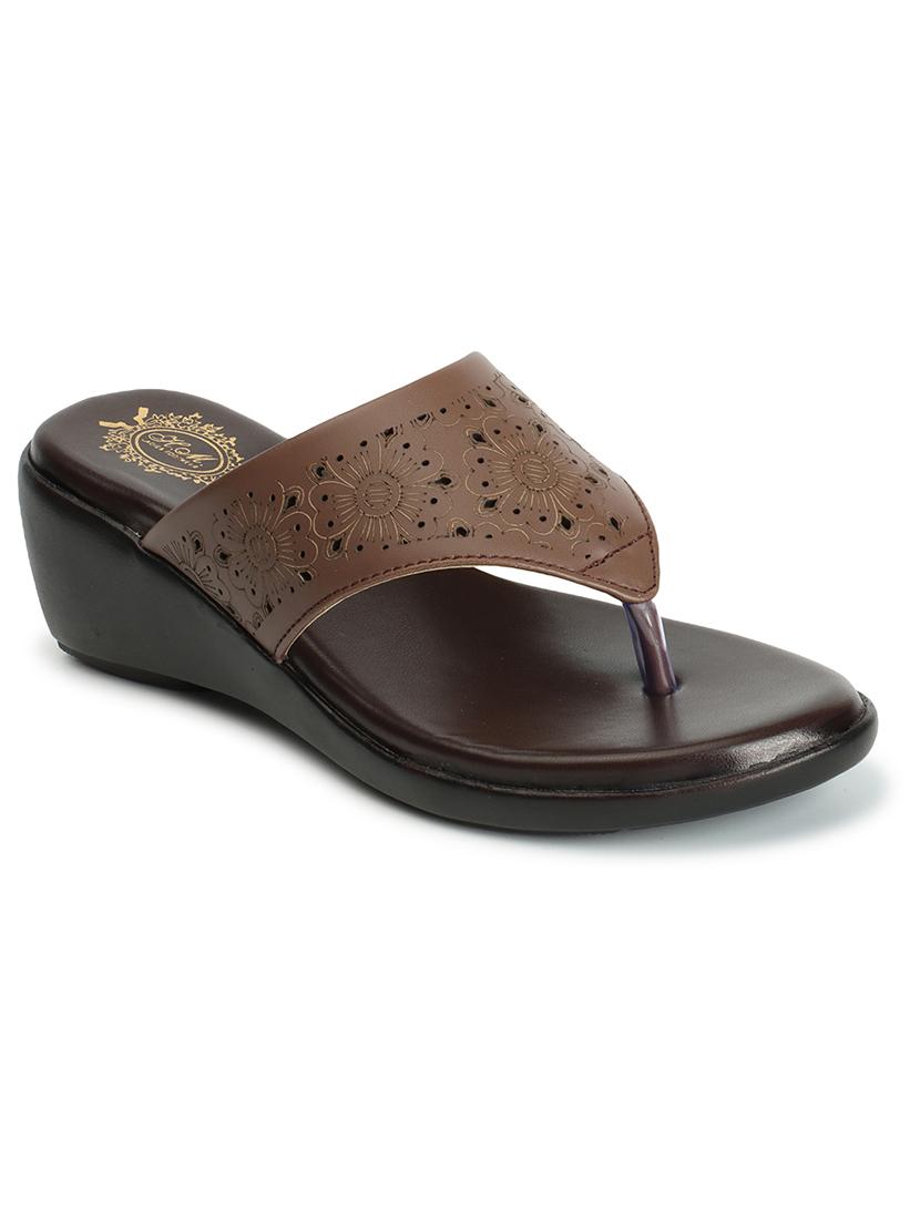 women toe separator wedge - 20267593 - Standard Image - 2