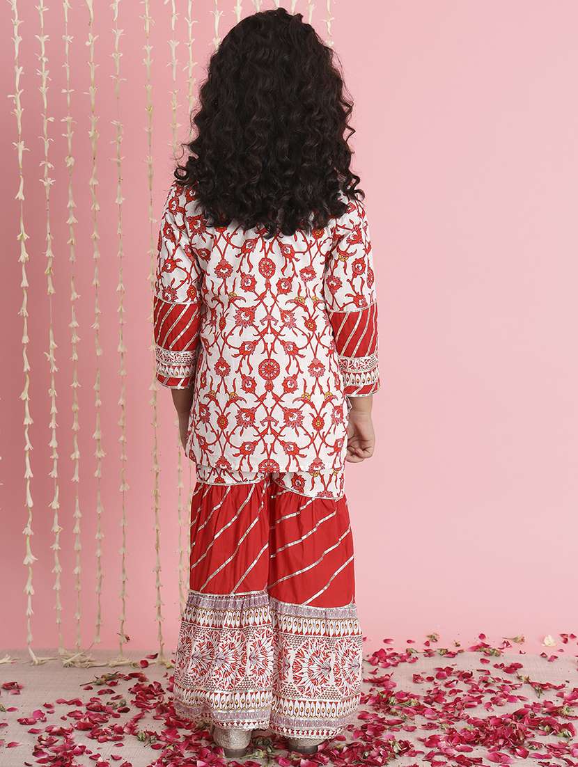 girl floral print cotton kurta sharara set - 20271939 -  Standard Image - 2