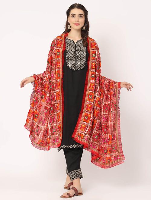 red phulkari dupatta - 20276618 - Standard Image - 0