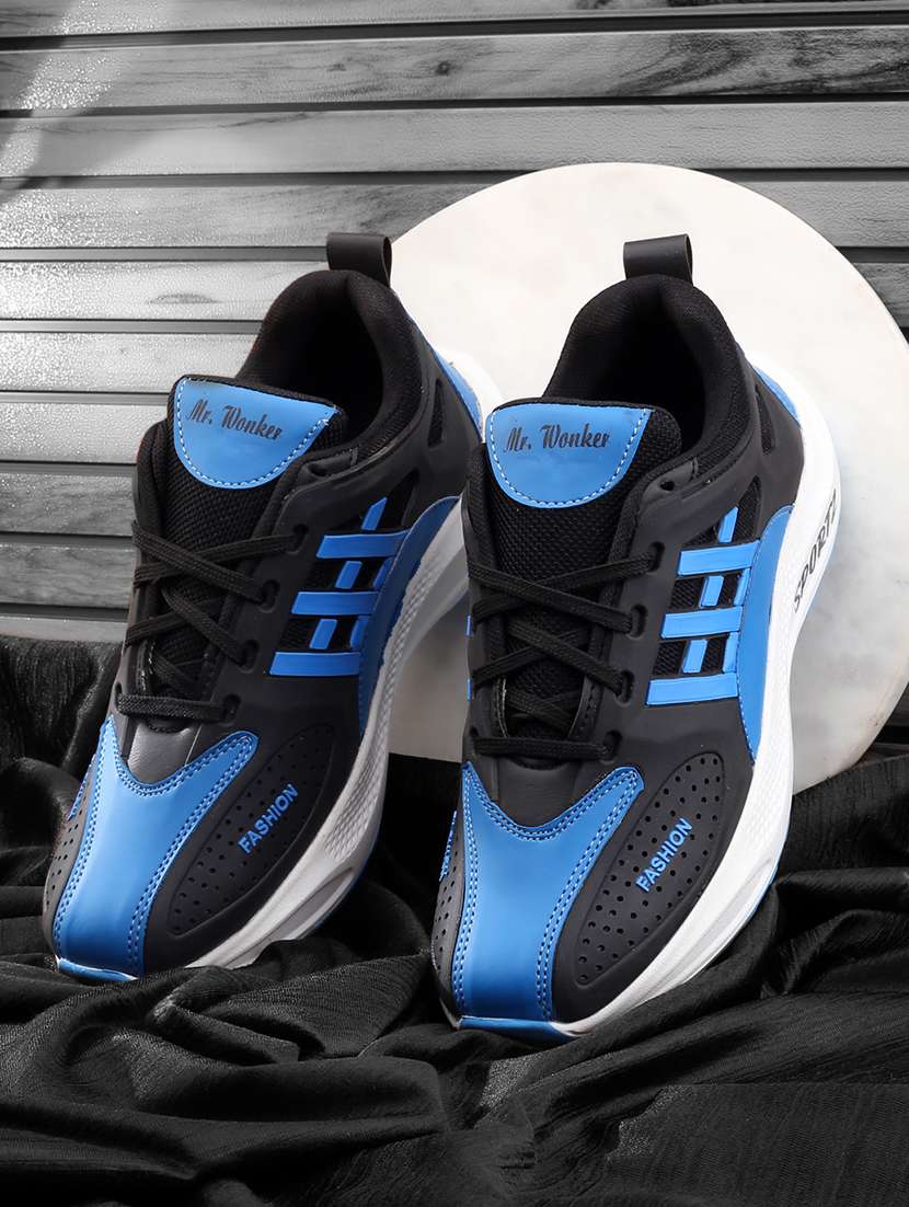 men lace up casual sneaker